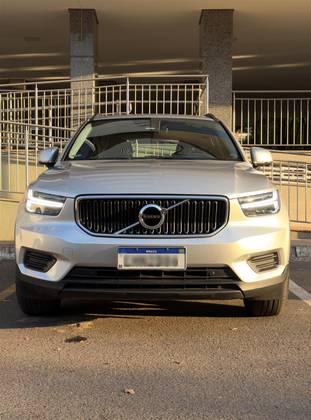 VOLVO XC40 2.0 T4 GASOLINA GEARTRONIC VOLVO XC40 2.0 T4 GASOLINA GEARTRONIC